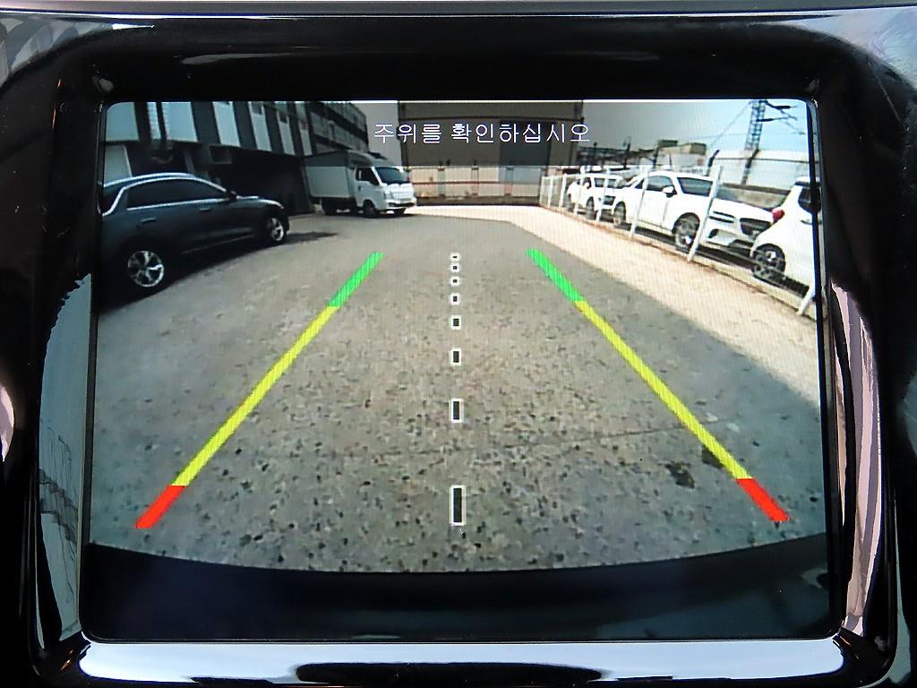 Jeep Cherokee — photo 13