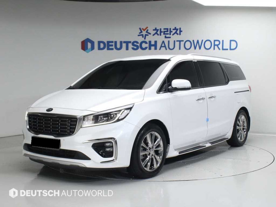 Kia Carnival — photo 01