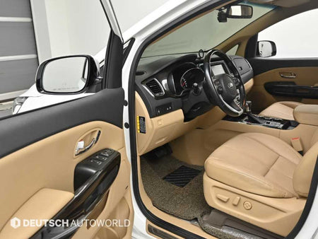 Kia Carnival — photo 11