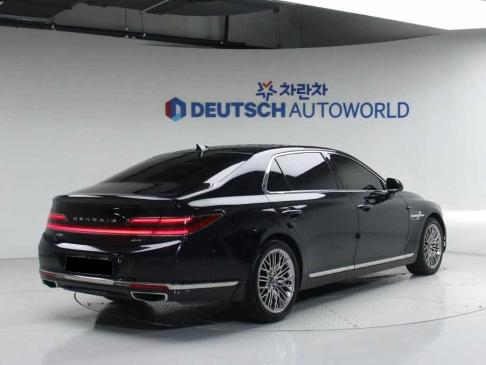 Genesis G90 — photo 03