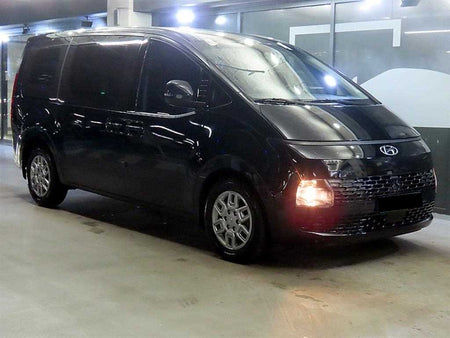 Hyundai Staria — photo 01