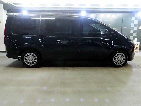 Hyundai Staria — photo 03