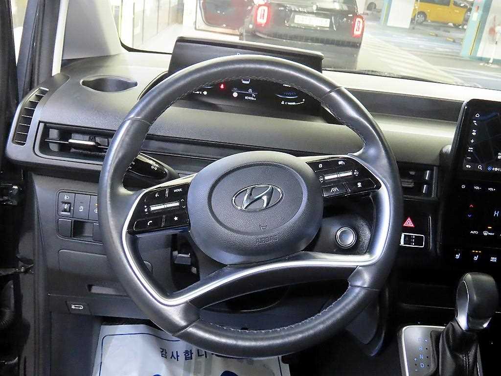 Hyundai Staria — photo 08