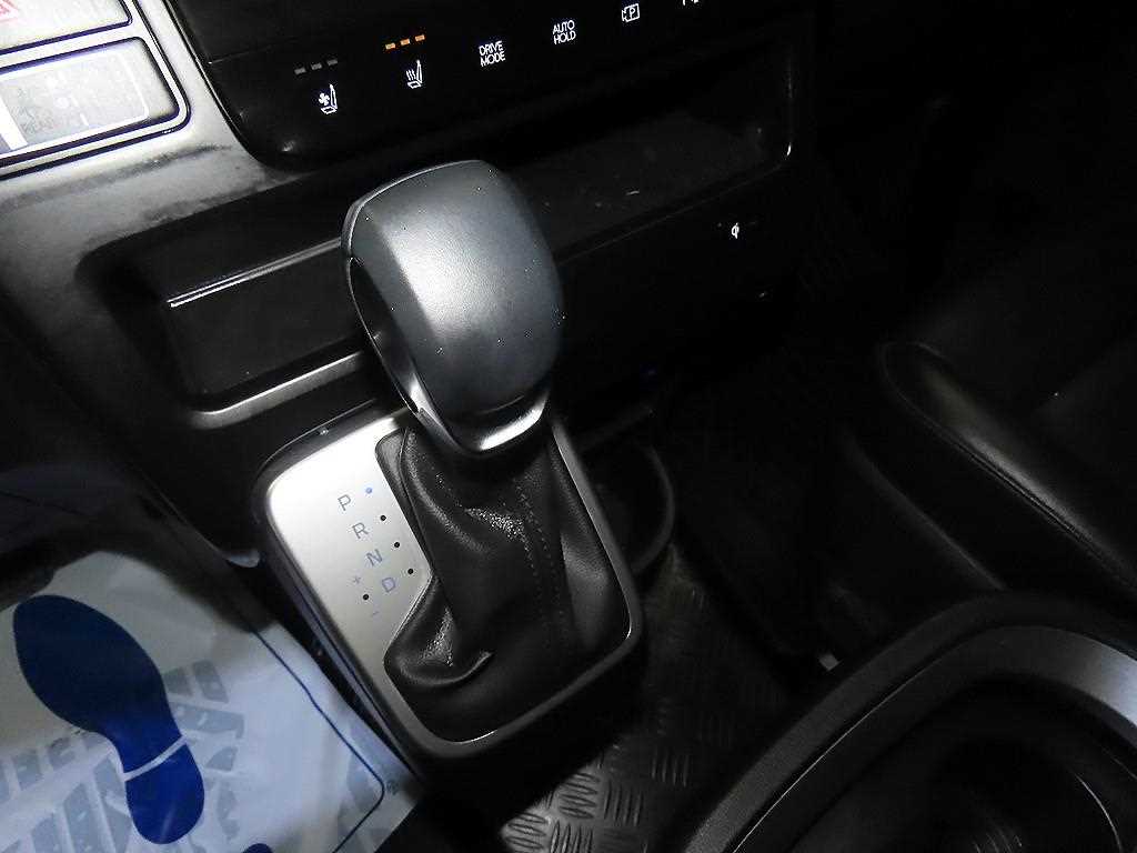 Hyundai Staria — photo 12