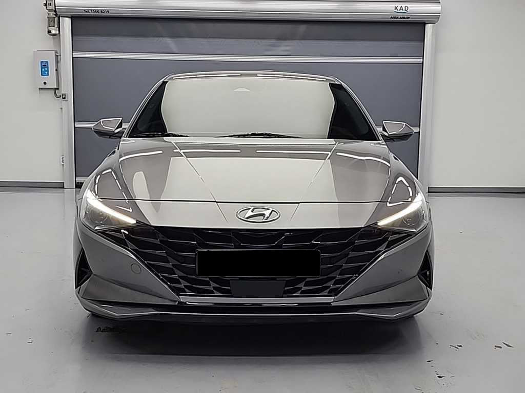 Hyundai Avante — photo 02