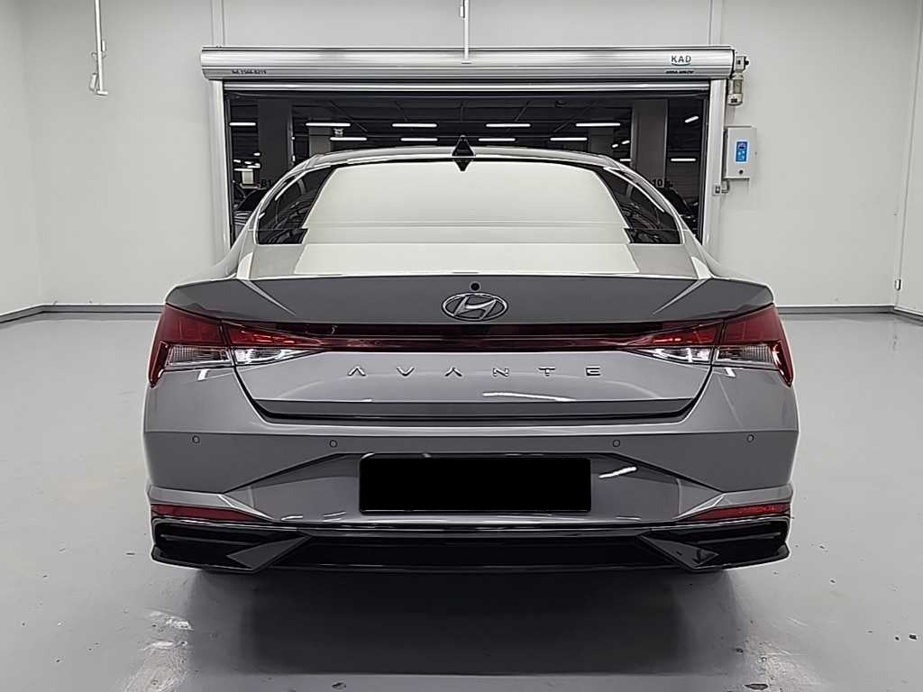 Hyundai Avante — photo 03