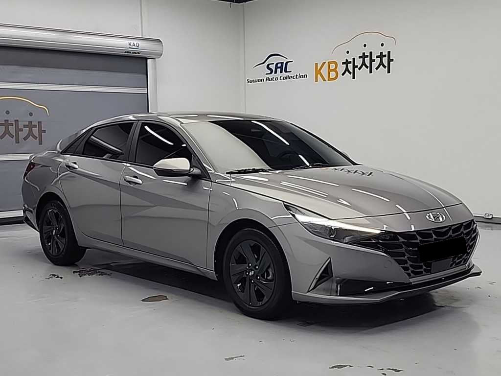 Hyundai Avante — photo 04