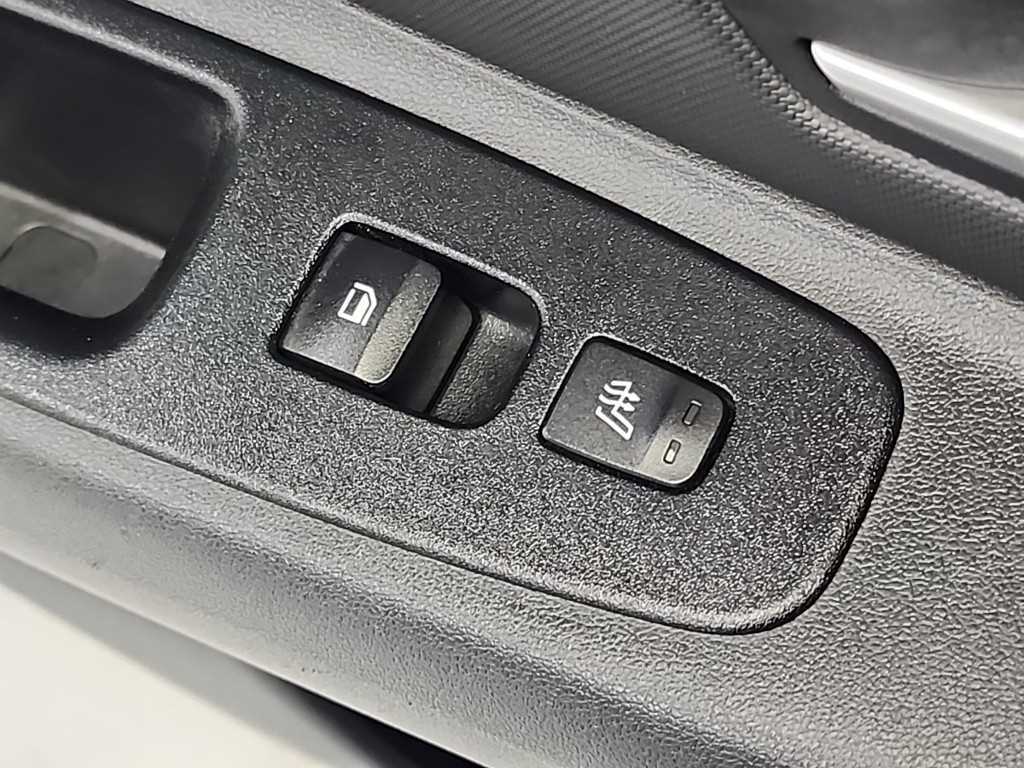 Hyundai Avante — photo 14