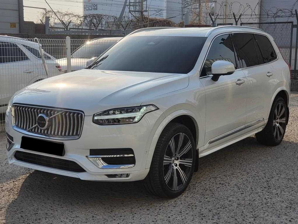 Volvo XC90 — photo 02
