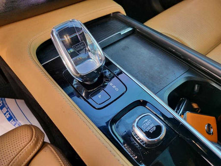 Volvo XC90 — photo 11