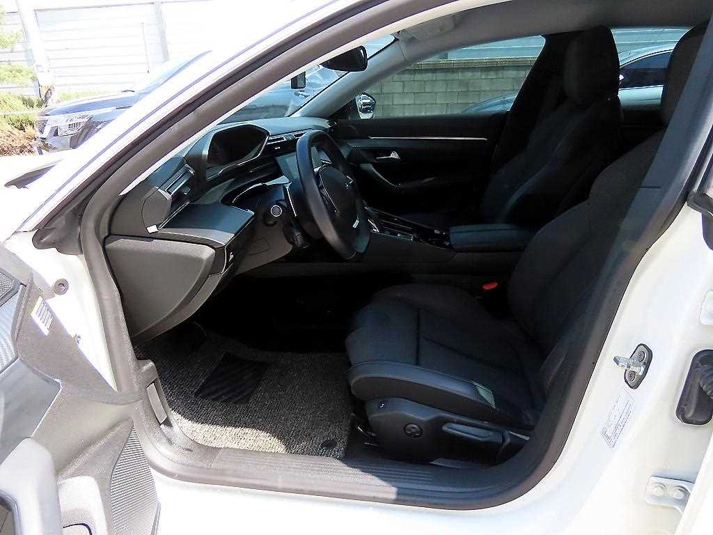 Peugeot 508 — photo 05