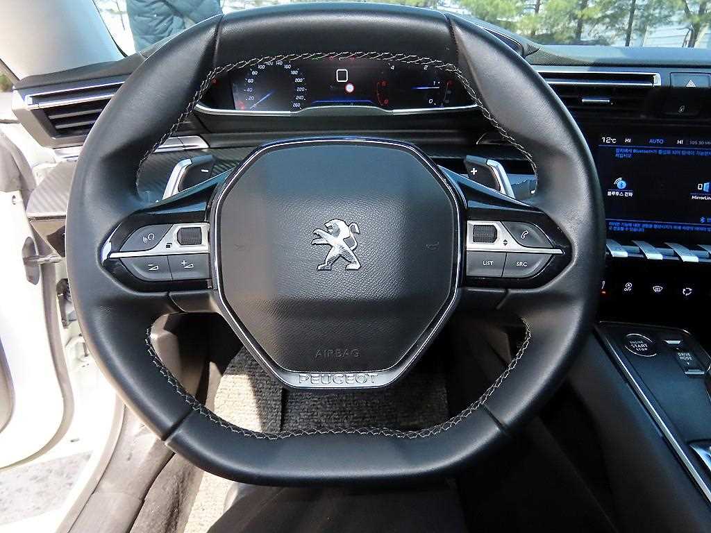 Peugeot 508 — photo 08
