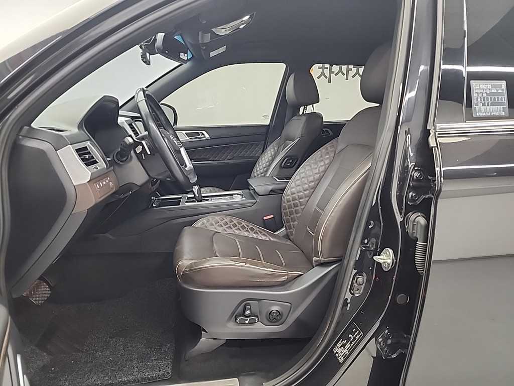 KGM Rexton — photo 12