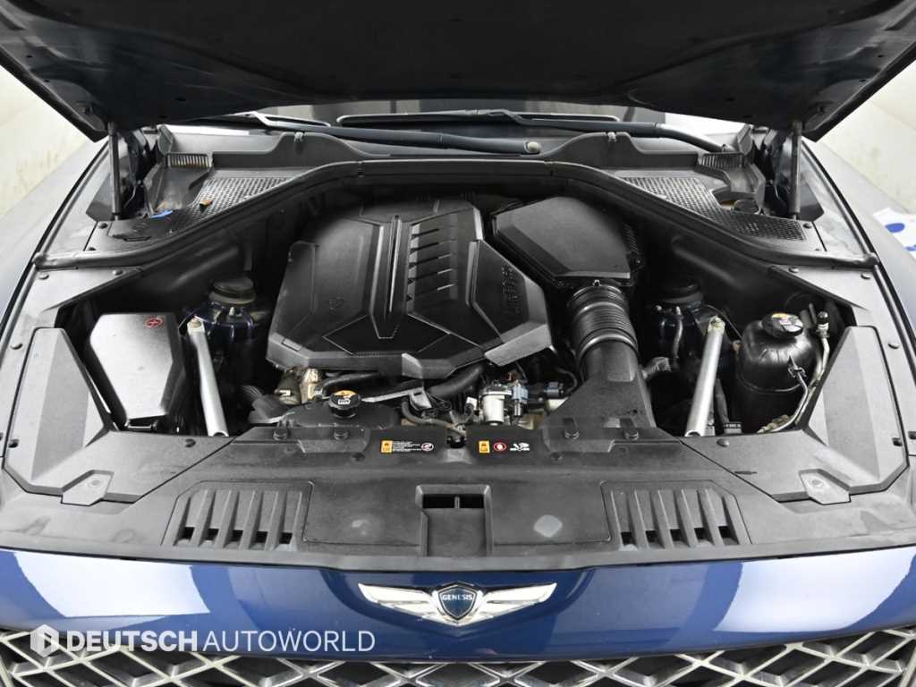 Genesis GV80 — photo 06