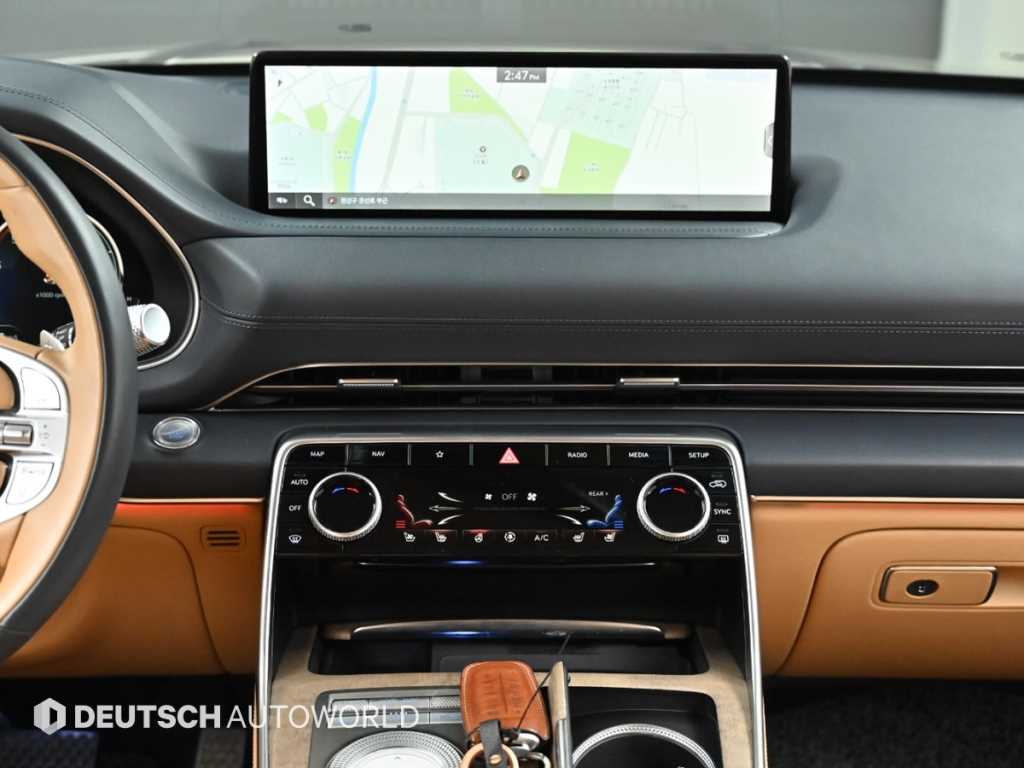 Genesis GV80 — photo 14