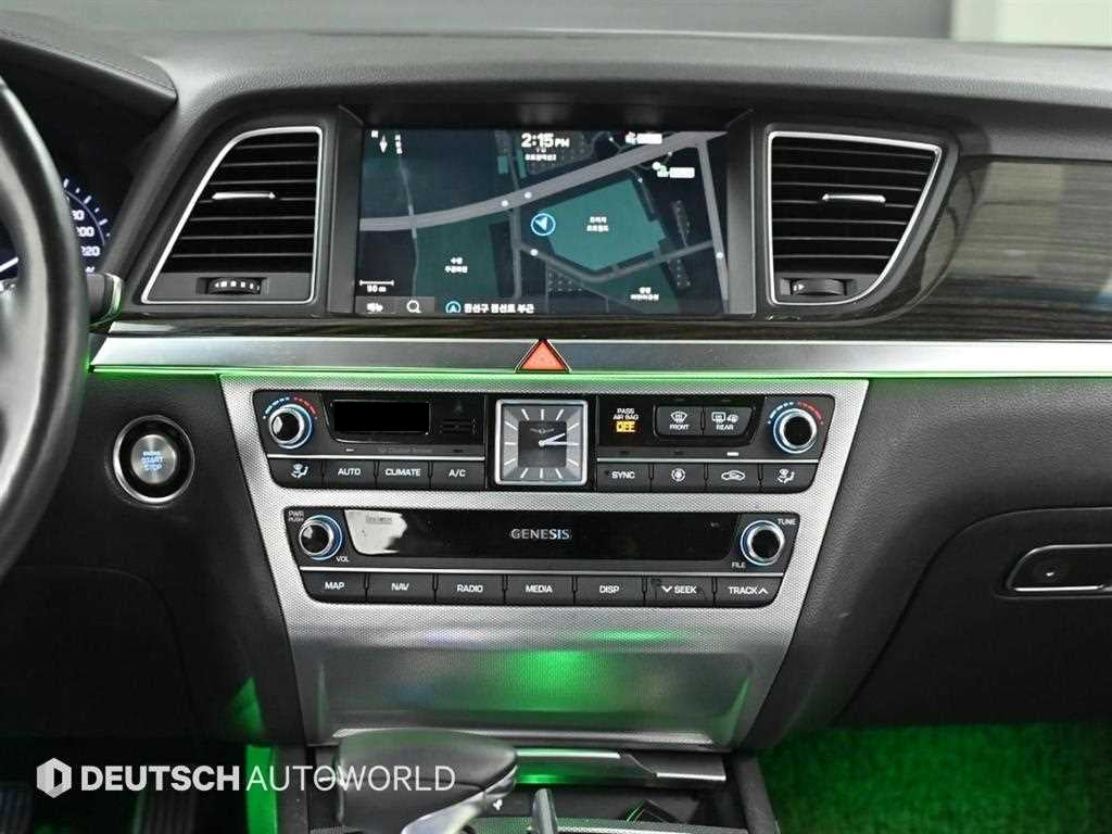 Genesis G80 — photo 09