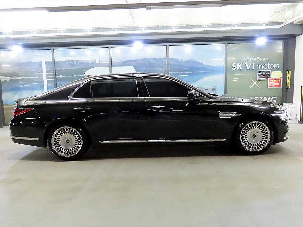 Genesis G90 — photo 03