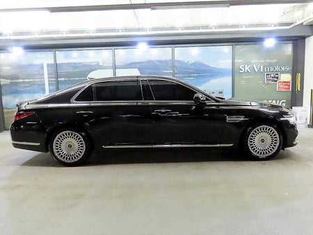 Genesis G90 — photo 03