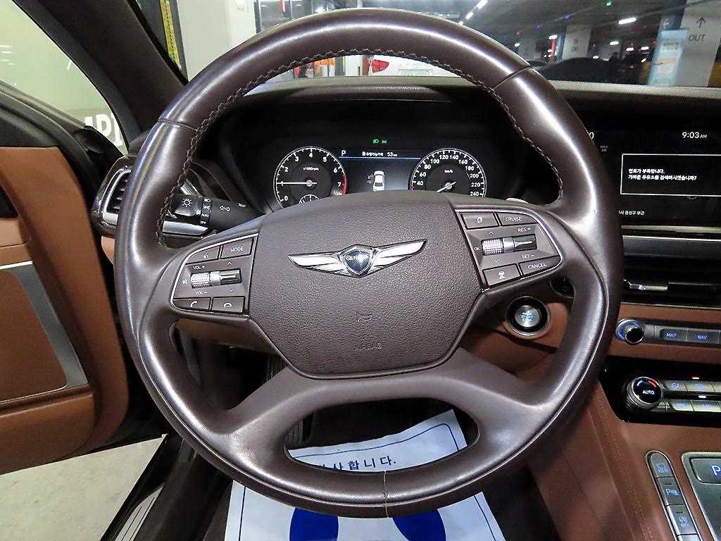 Genesis G90 — photo 08