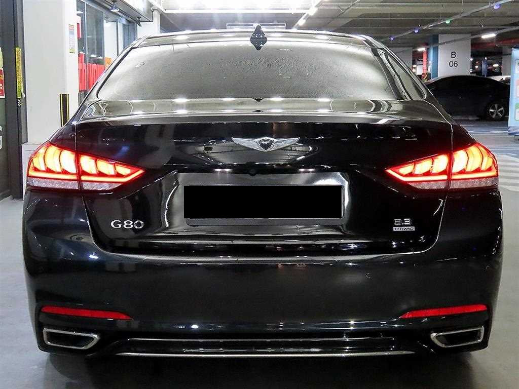 Genesis G80 — photo 05