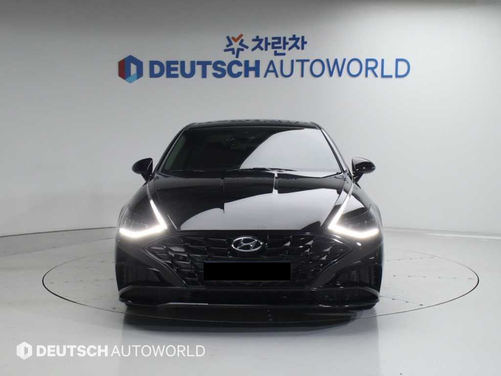 Hyundai Sonata — photo 03