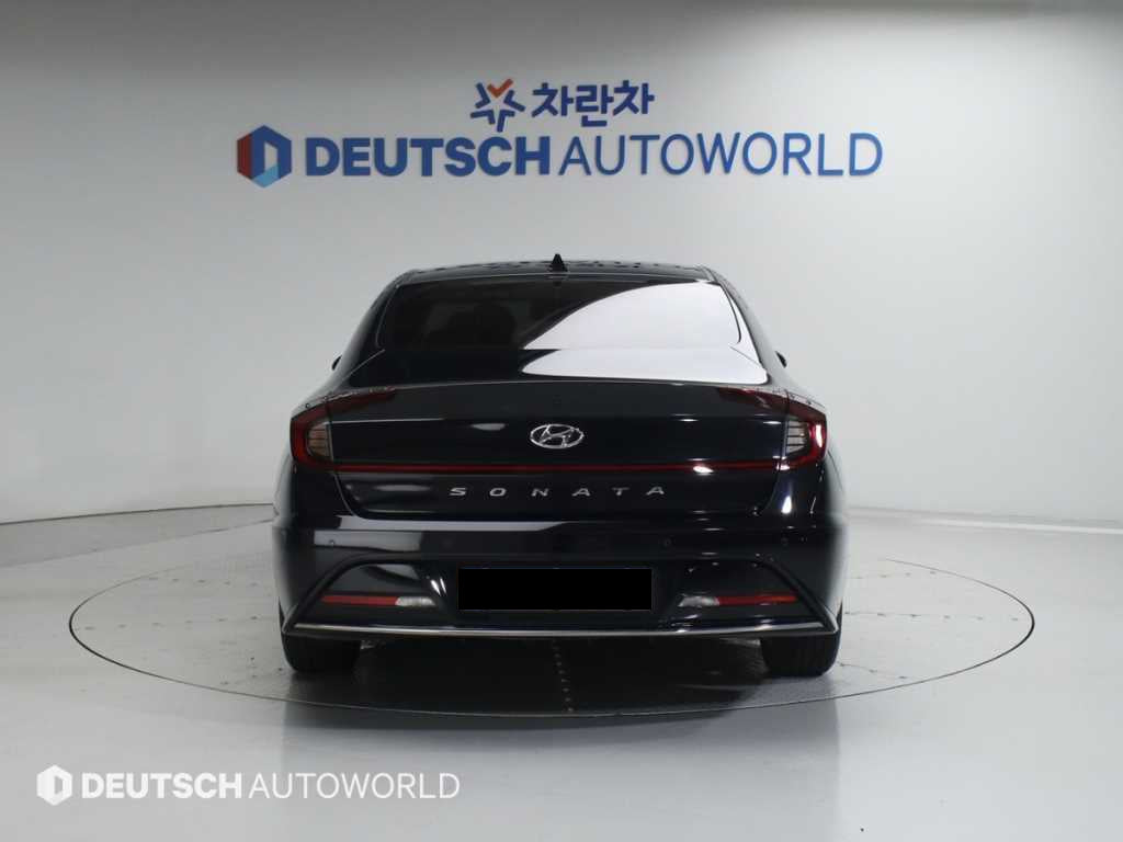 Hyundai Sonata — photo 04