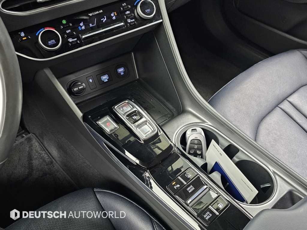 Hyundai Sonata — photo 09