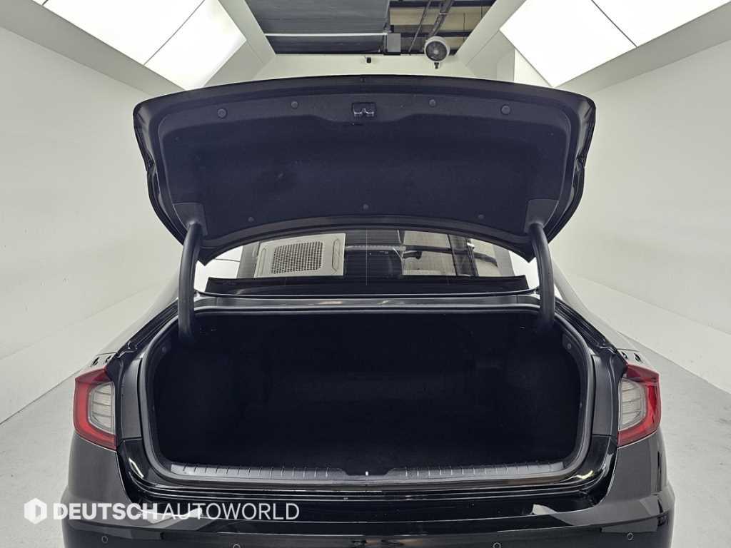 Hyundai Sonata — photo 20