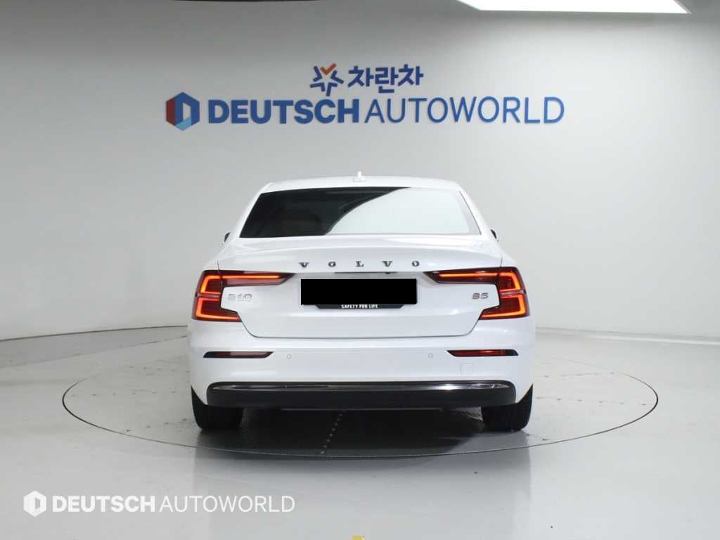 Volvo S60 — photo 04