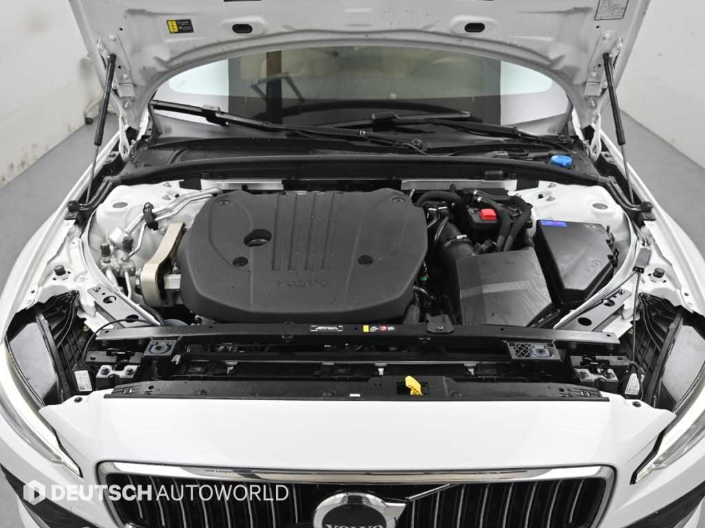 Volvo S60 — photo 06