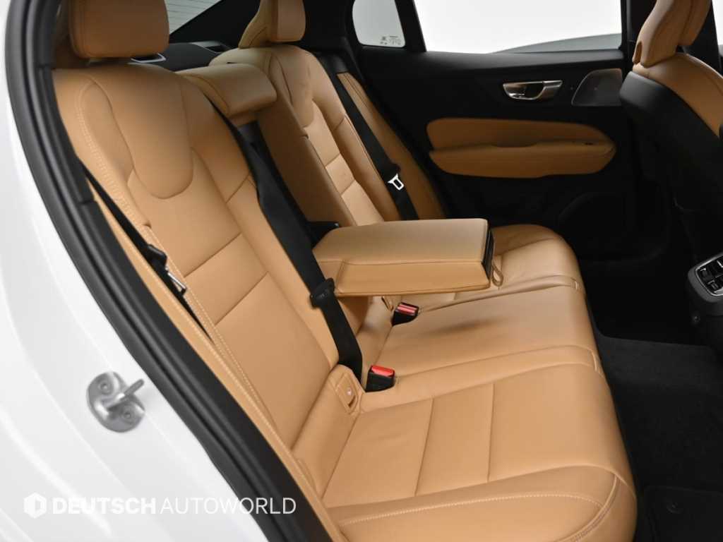 Volvo S60 — photo 12