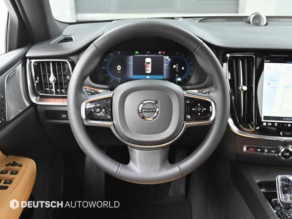 Volvo S60 — photo 13