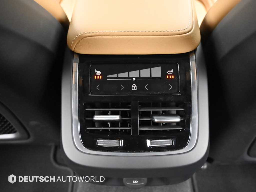 Volvo S60 — photo 16