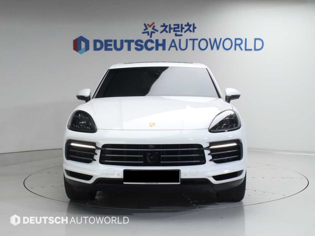 Porsche Cayenne — photo 03