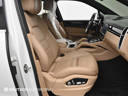 Porsche Cayenne — photo 10