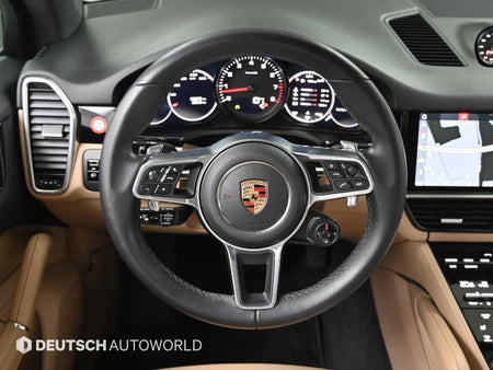 Porsche Cayenne — photo 13