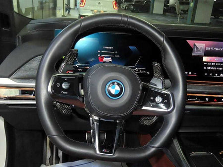 BMW 7-Series — photo 08
