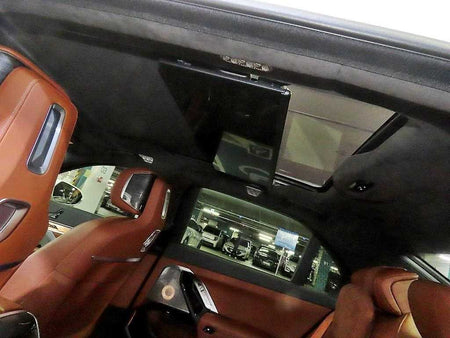 BMW 7-Series — photo 16