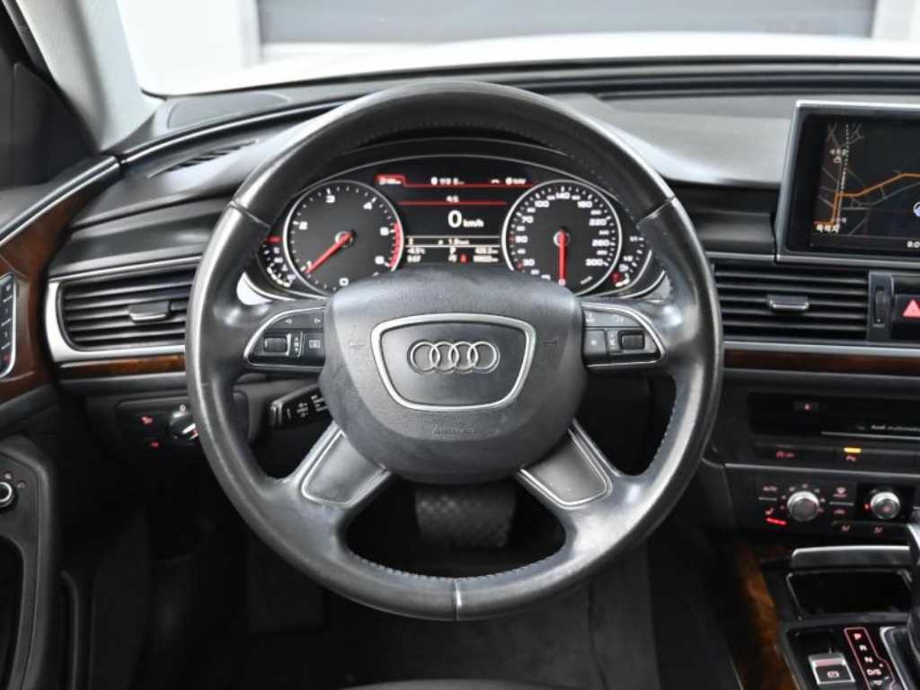 Audi A6 — photo 13