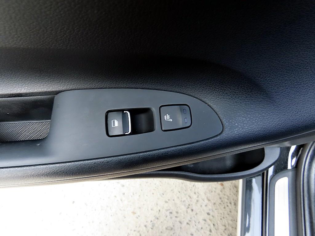 Hyundai Grandeur — photo 16