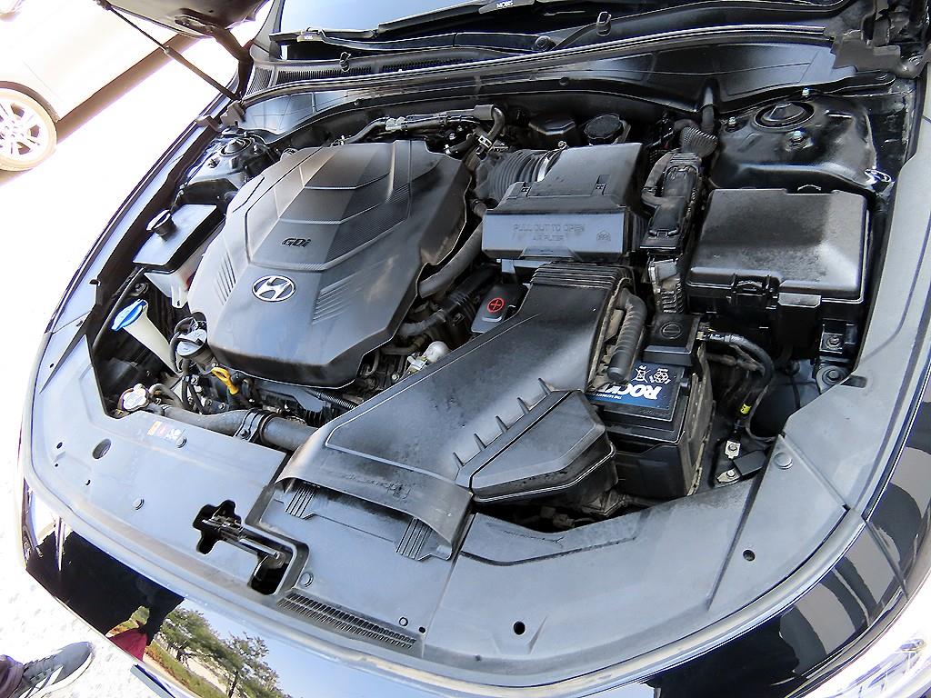 Hyundai Grandeur — photo 19