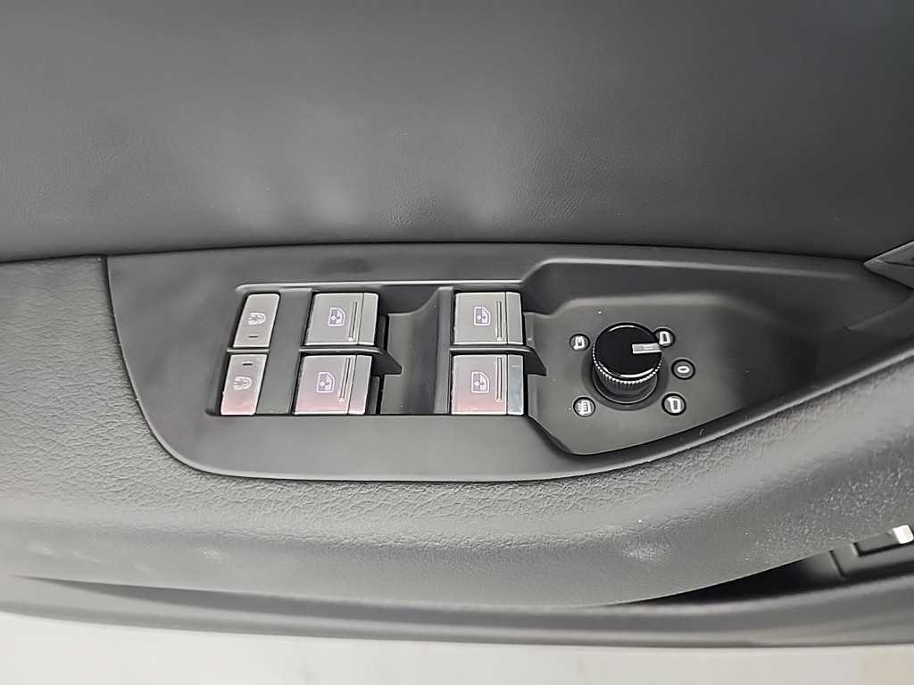 Audi A6 — photo 17