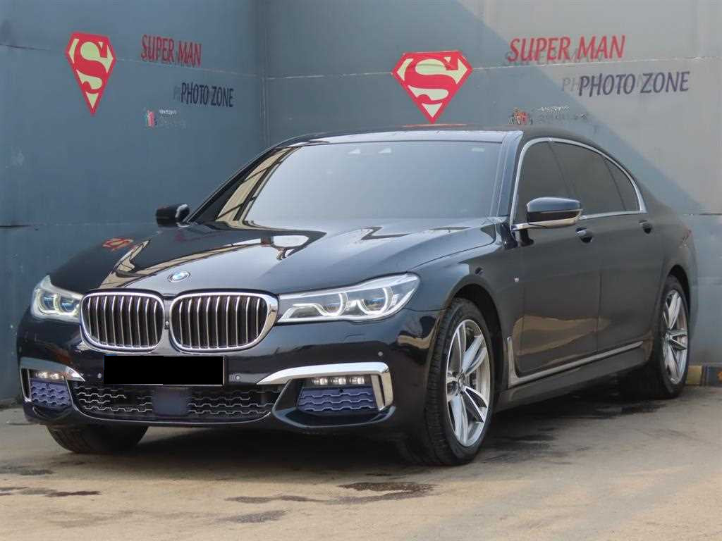BMW 7-Series — photo 01