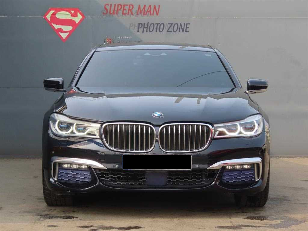 BMW 7-Series — photo 02