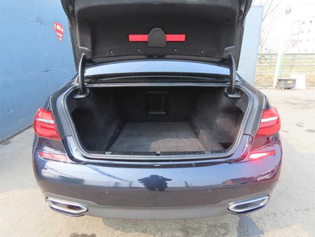 BMW 7-Series — photo 05
