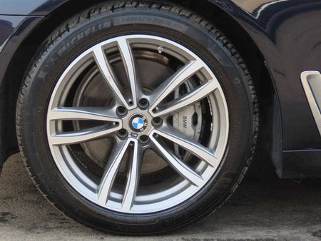 BMW 7-Series — photo 20