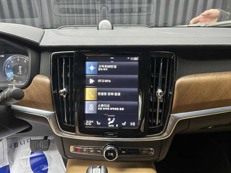 Volvo S90 — photo 09