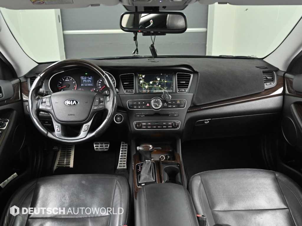 Kia K7 — photo 07
