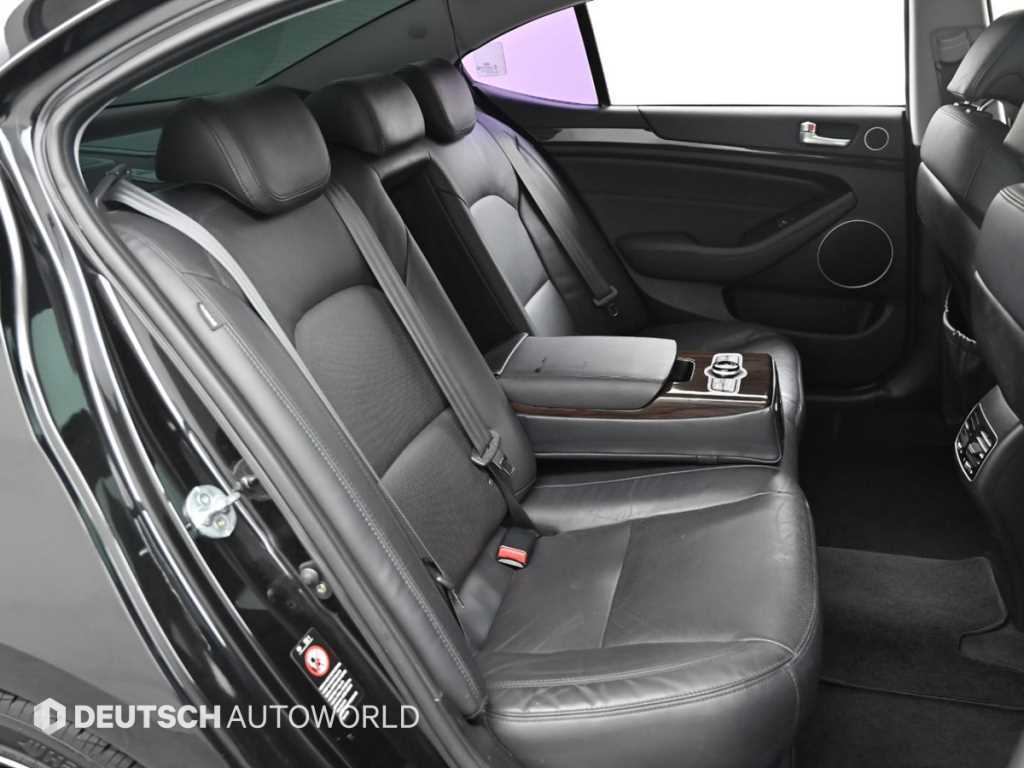 Kia K7 — photo 12