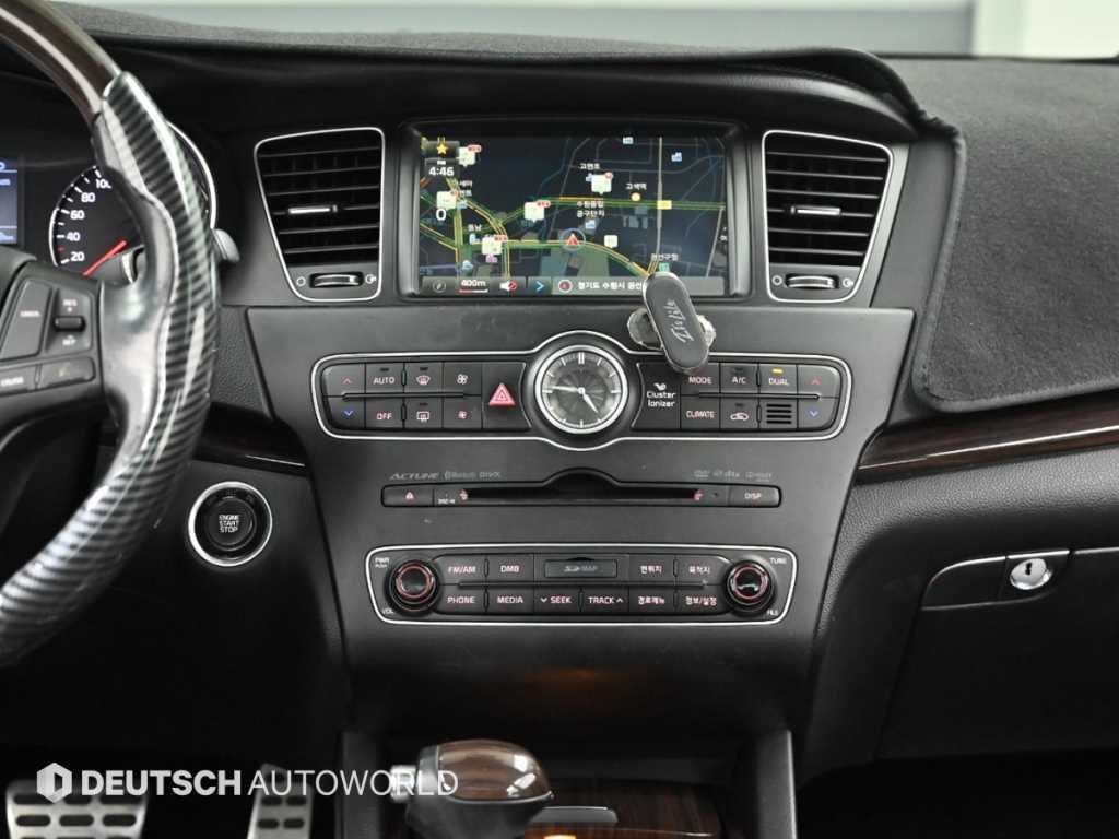 Kia K7 — photo 14